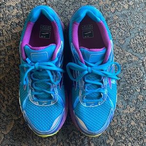 Brooks Adrenaline GTS 15 Road-Running Shoes